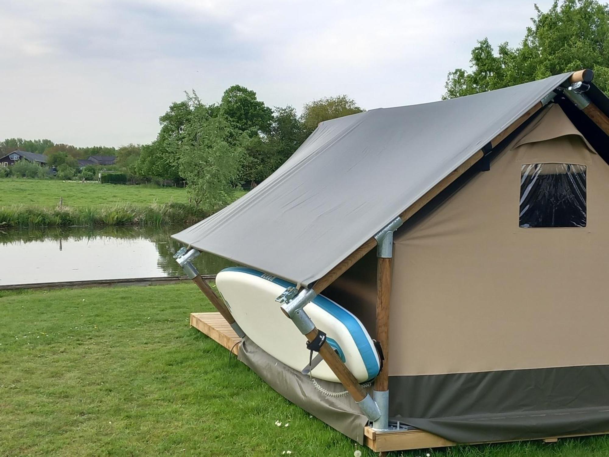 Safari Lodge 'Linge-Zicht' Tiel Eksteriør billede